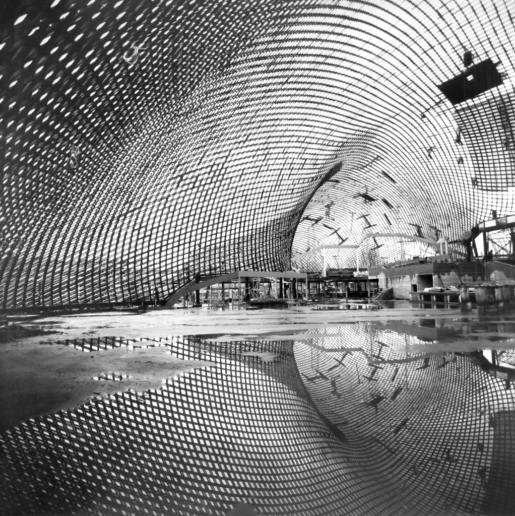 Frei-Otto-Roof-for-the-Mannheim-Multihalle-03