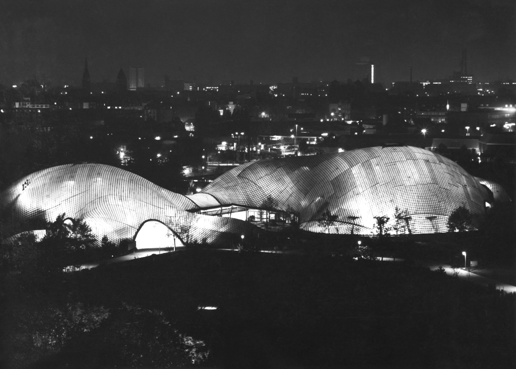 Frei-Otto-Roof-for-the-Mannheim-Multihalle-06