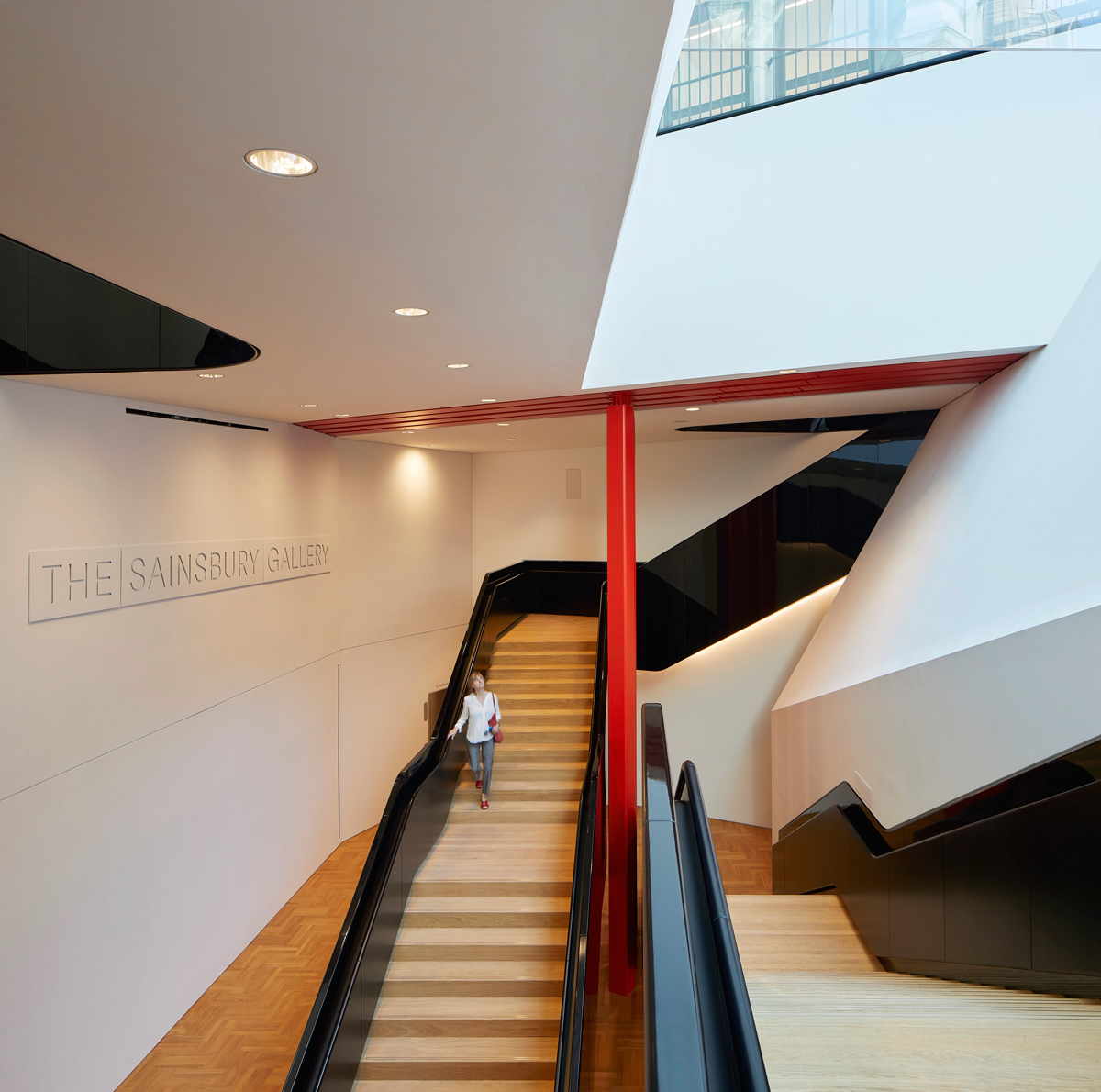 9_Descending-staircase,-the-V&A-Exhibition-Road-Quarter,-designed-by-AL_A-©Hufton+Crow