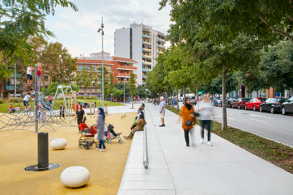 Green space, Badalona, 2017, peris+toral.arquitectes © José Hevia