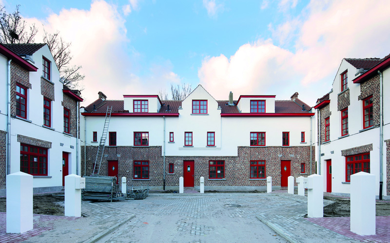 V+, cité de la Paroisse. Rénovation d'une cité-jardin, Haren, commune de Bruxelles, 2018. Photographie : © Maxime Delvaux