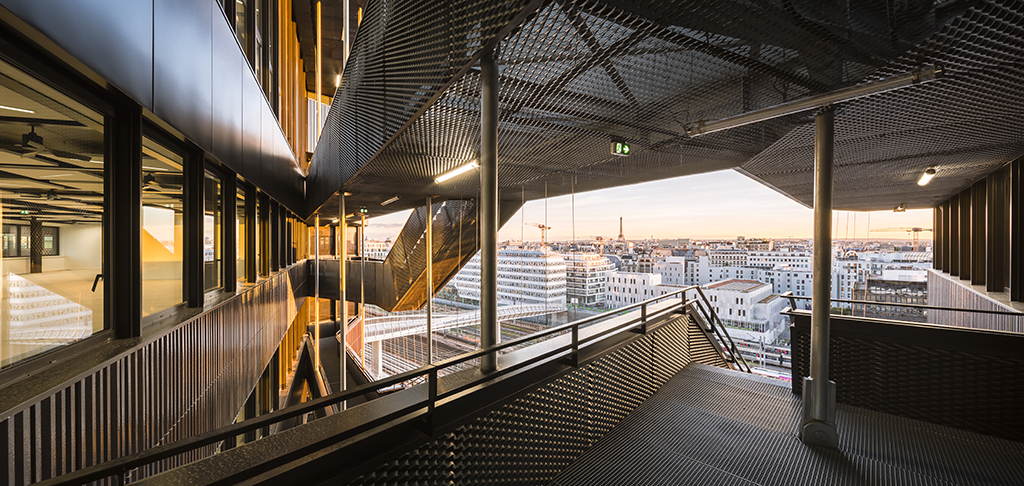 24 200 m² de bureaux et commerces, ZAC Clichy Batignolles, Paris (17e), 2017 © Sergio Grazia