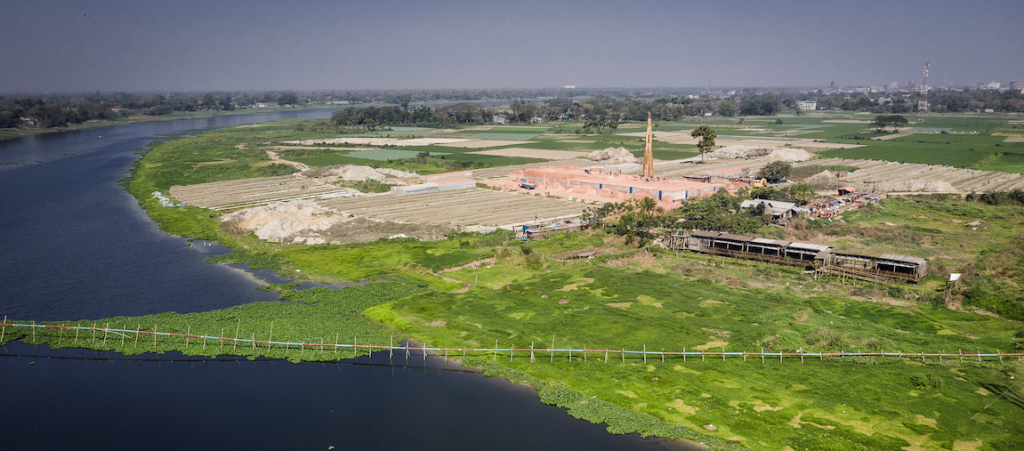 Projet éducatif Arcadia, Saif Ul Haque Sthapati architectes, Kanarchor Sud, Bangladesh © Sandro di Carlo Darsa