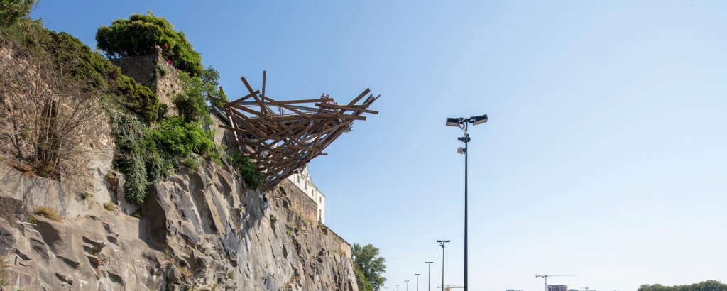 Tadashi Kawamata. Structure du belvédère. Nantes. 2019. © Martin Argyroglo - LVAN