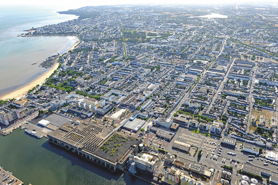 Image Aérienne Ville port centre ville Base sous marine